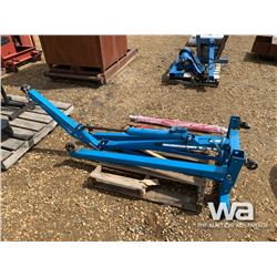 2 TON ENGINE HOIST & RAMS
