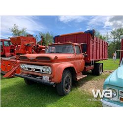 1961 CHEVROLET 70 S/A GRAIN TRUCK