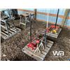 Image 3 : 3.5 TON FLOOR JACK, JACK STANDS