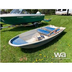 FIBREGLASS FISHING BOAT