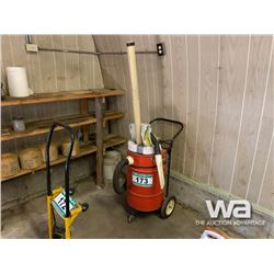 RED SHOP VAC