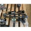 Image 1 : HD 2 5/16" BALL HITCH WITH STABLIZER BARS