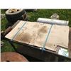 Image 1 : WELDING TABLE & VISE