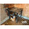 Image 1 : 3 X 3 FT. STEEL TABLE WITH VISE