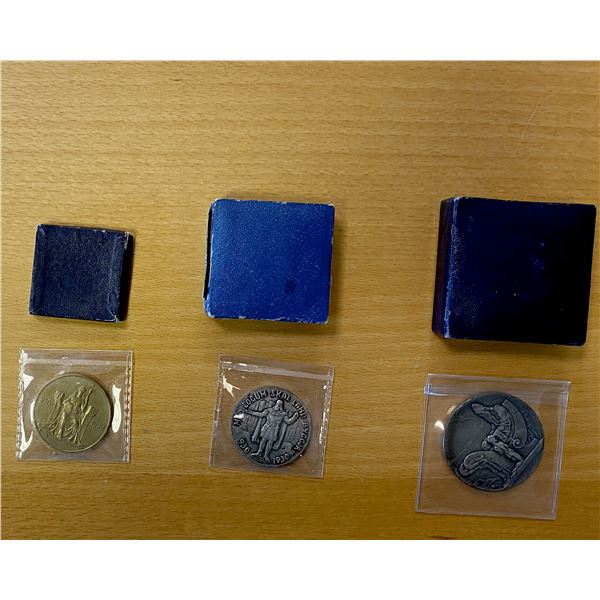 ICELAND: 3-coin mint set, 1930