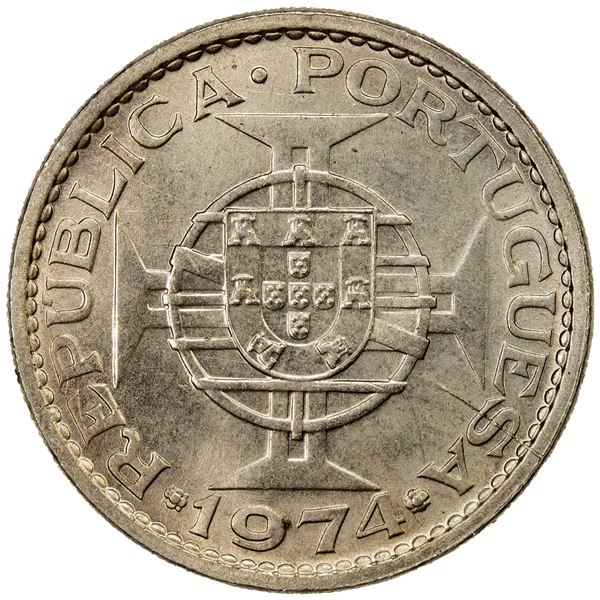 ANGOLA: Portuguese Colony, 5 escudos, 1974, UNC