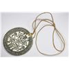 Image 1 : SOLOMON ISLANDS: Malaita Island, la'oniasi shell pendant (81.91g), EF