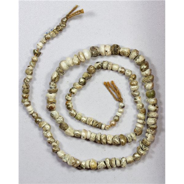 UNITED STATES: pearl string (12.95g), VF