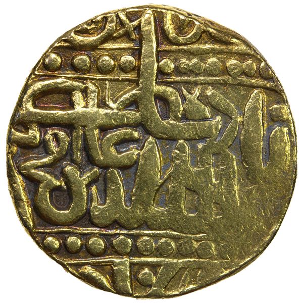 MUGHAL: Akbar I, 1556-1605, AV imitative mohur (10.62g), VF