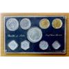 Image 1 : INDIA: Republic, 9-piece proof set, 1970, Choice Proof