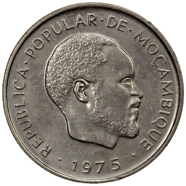 MOZAMBIQUE: Republic, 20 centimos, 1975, Choice Unc