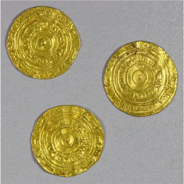 FATIMID: al-'Aziz, 975-996, LOT of 3 gold dinars