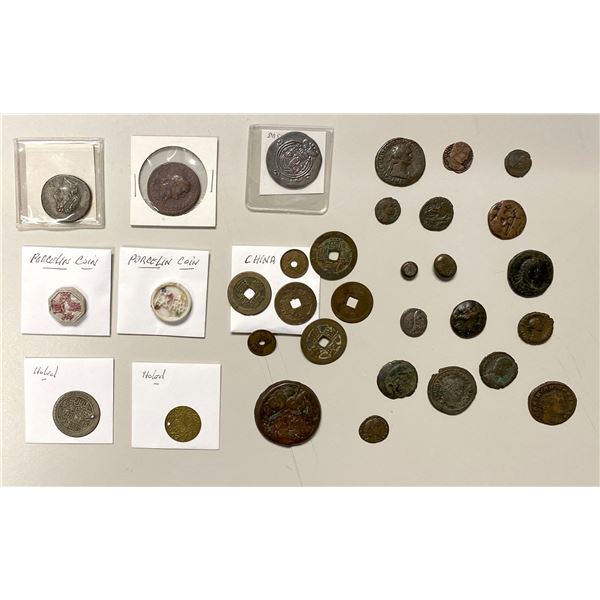 WORLDWIDE: Various, LOT of 32 coins & tokens