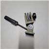 Image 2 : Bushnell Car Window Mount for Spotting Scope