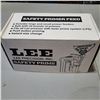 Image 1 : Lee Safety Primer Feed