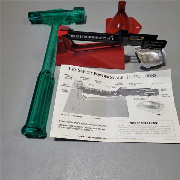 Lee Powder Scale, Funnel and RCBS Inertia Bullet Puller