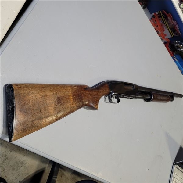 Winchester Model 25 12 Gauge  Pump Action Shotgun