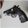 Image 4 : Unknown Brand  of CO2 Powered BB Revolver and Holster
