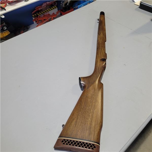 Remington 700 BDL Left Handed Long Action Walnut Stock