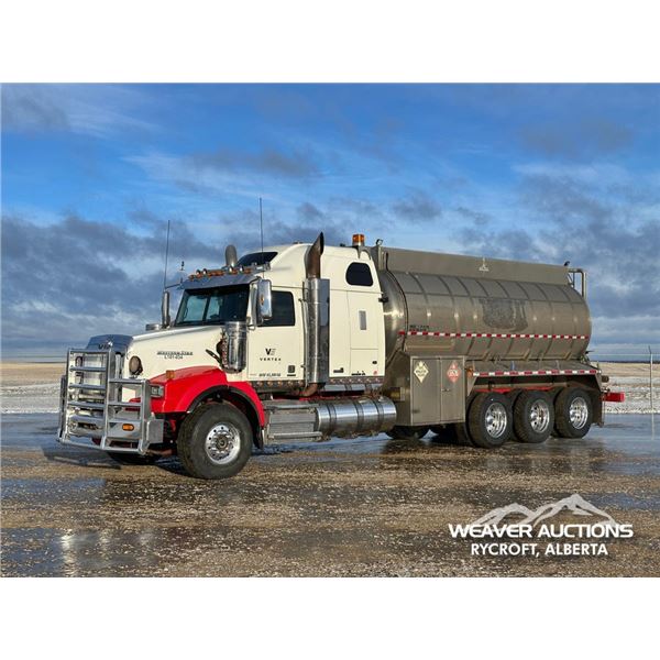 2013 WESTERN STAR 4900SA TRI DRIVE TANK TRUCK