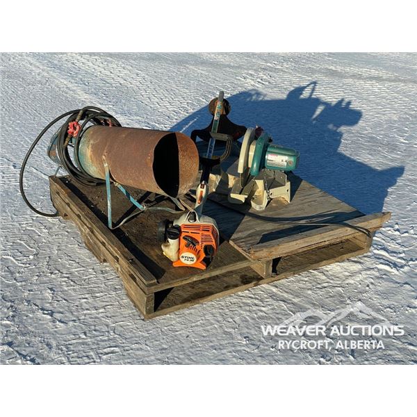 115V MAKITA MITER SAW W/ STRING TRIMMER