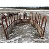 Image 8 : TOMBSTONE FENCE LINE HAY FEEDER