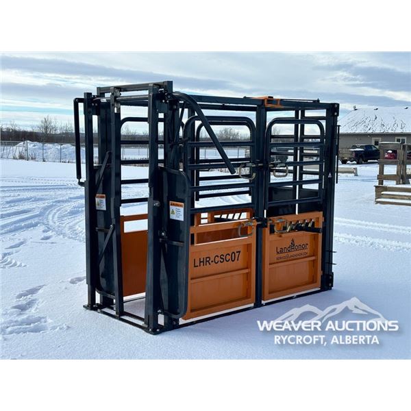 LANDHONOR LHR-CSC07 CATTLE SQUEEZE CHUTE