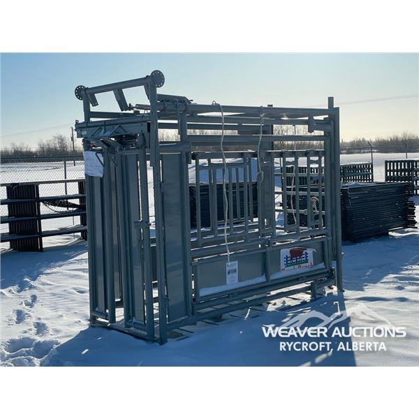 CATTLE SQUEEZE CHUTE