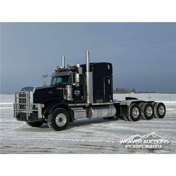 2016 PETERBILT 367 TRI DRIVE SLEEPER TRUCK TRACTOR
