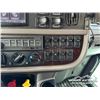 Image 18 : 2016 PETERBILT 389 T/A SLEEPER TRUCK TRACTOR