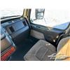 Image 11 : 2000 VOLVO VNL64 T/A SEED/FERTILIZER TRUCK