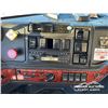 Image 22 : 2000 VOLVO VNL64 T/A SEED/FERTILIZER TRUCK