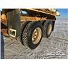 Image 41 : 2000 VOLVO VNL64 T/A SEED/FERTILIZER TRUCK
