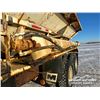 Image 56 : 2000 VOLVO VNL64 T/A SEED/FERTILIZER TRUCK