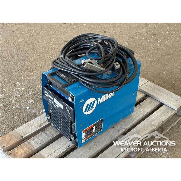 MILLER XMT 304 CC/CV ARC WELDER