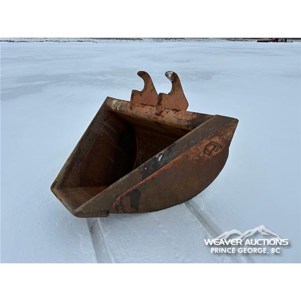 Q/C EXCAVATOR V-BUCKET