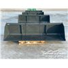 Image 5 : 106 IN. SKID STEER BUCKET