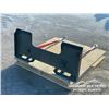 Image 3 : SKID STEER BALE FORKS W/ FRAME