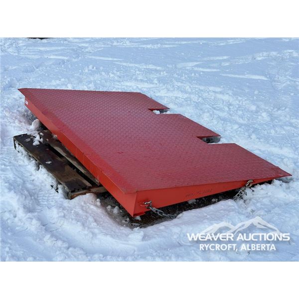SHIPPING CONTAINER RAMP
