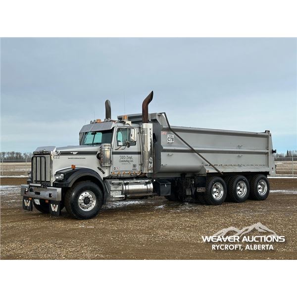 2020 WESTERN STAR 4900SF TRI DRIVE DUMP TRUCK