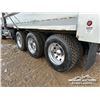 Image 43 : 2020 WESTERN STAR 4900SF TRI DRIVE DUMP TRUCK