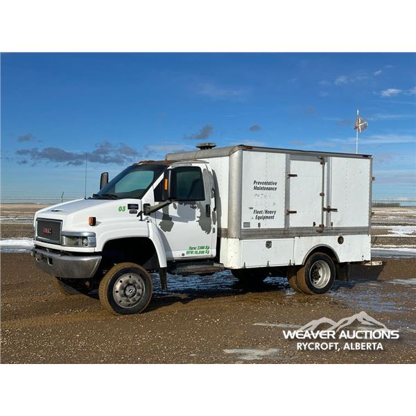 2007 GMC C5500 4X4 S/A FUEL & LUBE TRUCK