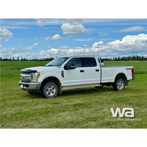 2017 FORD F350 XLT CREW CAB PICKUP