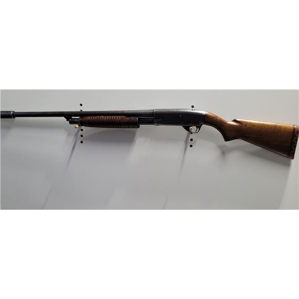 Stevens 77B 12ga  2 3/4" Pump Shotgun.   "PARTS GUN"