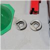 Image 2 : Lee Hand Primer and RCBS Funnel