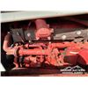 Image 34 : 1966 IH FARMALL 806 2WD TRACTOR