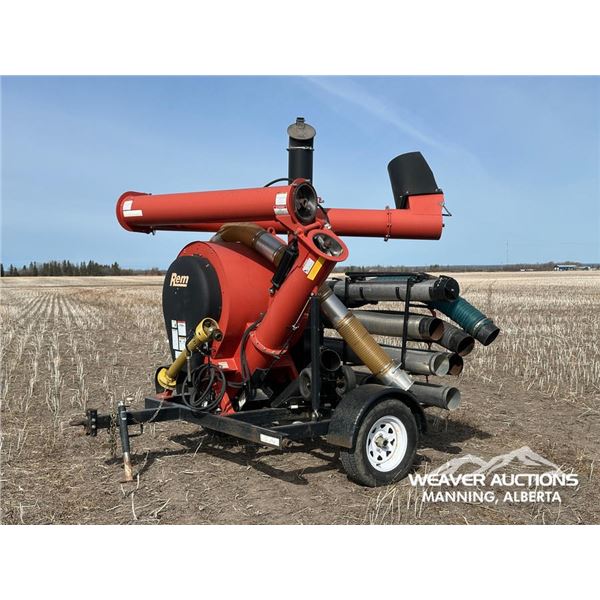 REM 2700 GRAIN VAC