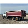 Image 4 : 1985 MACK RD686S T/A GRAIN TRUCK
