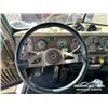 Image 10 : 1981 KENWORTH W900 T/A GRAIN TRUCK