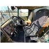 Image 6 : 1981 KENWORTH W900 T/A GRAIN TRUCK